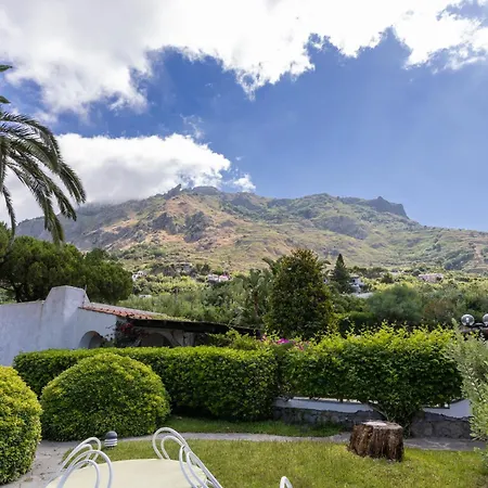 فيلة Con Giardino Esclusivo Di 1000 Mq, Piscina, Tennis, Calcio, Bocce *